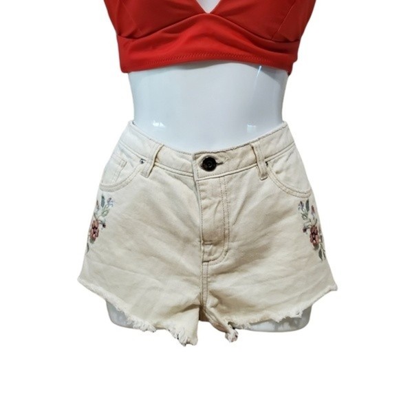 Divided Pants - FLORAL Denim Shorts